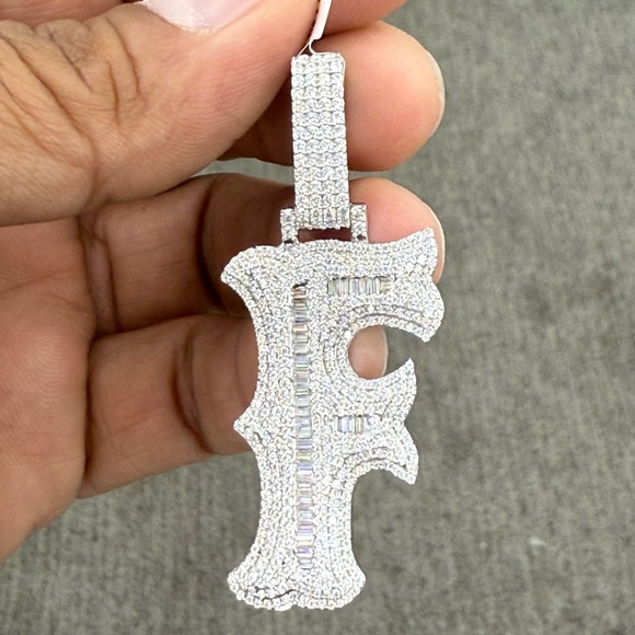 925 Sterling Silver moissanite diamond later F pendant